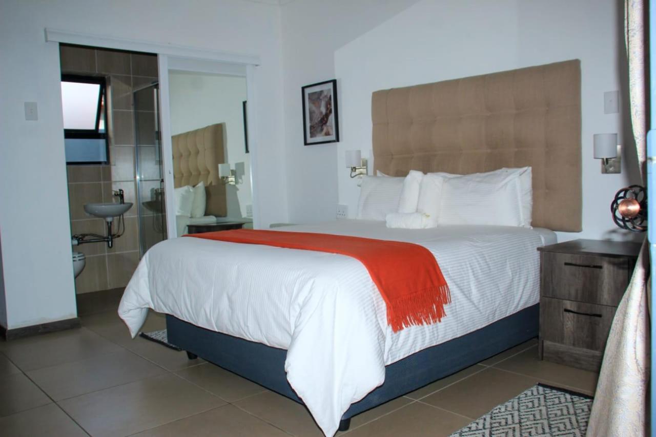 Tranquility Guesthouse Standerton エクステリア 写真