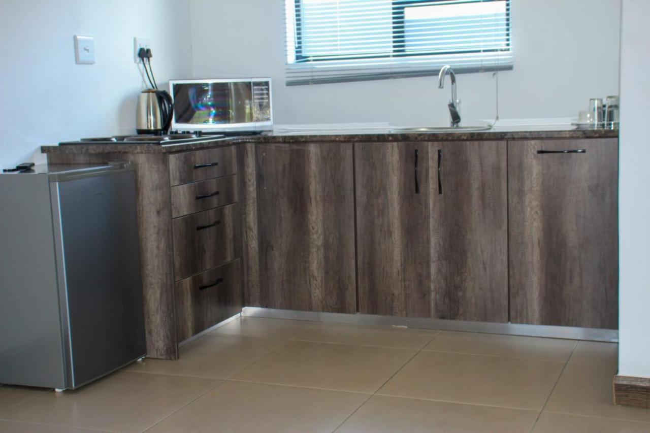 Tranquility Guesthouse Standerton エクステリア 写真