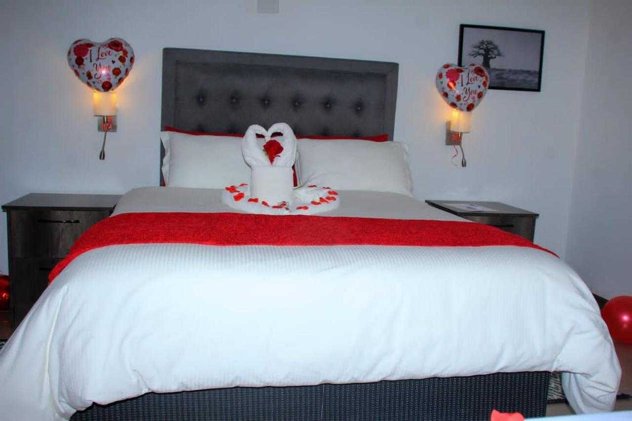 Tranquility Guesthouse Standerton エクステリア 写真