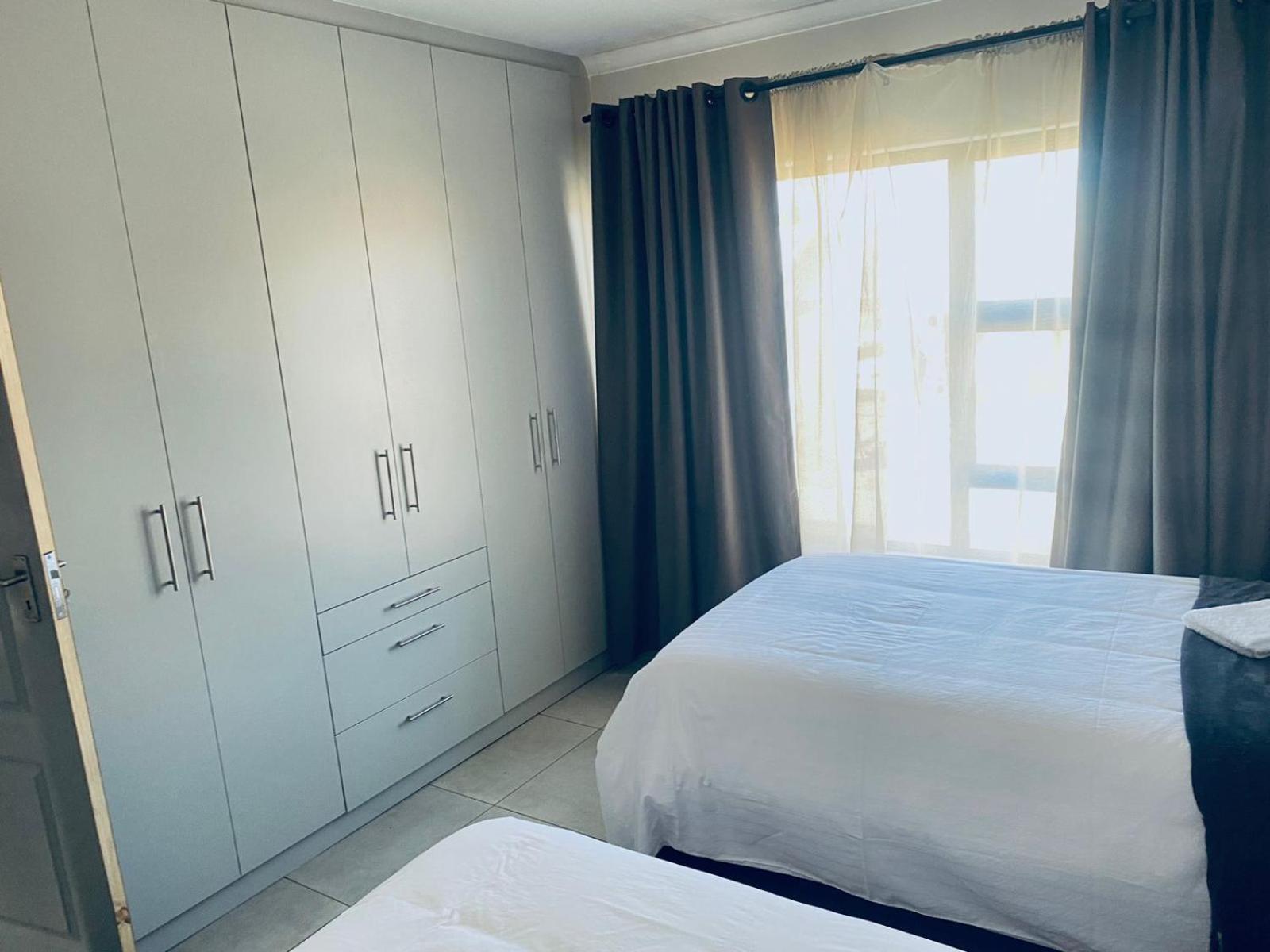Tranquility Guesthouse Standerton エクステリア 写真